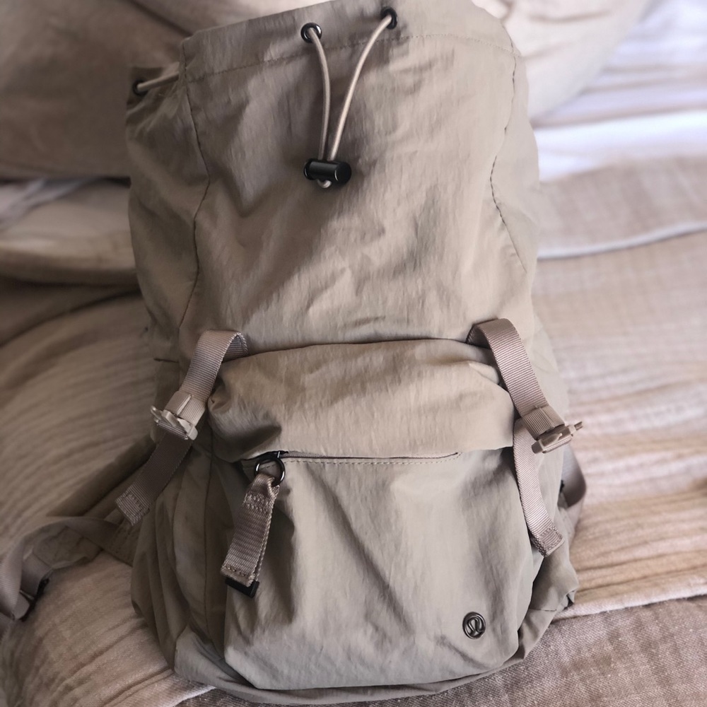 On my level rucksack lululemon khaki